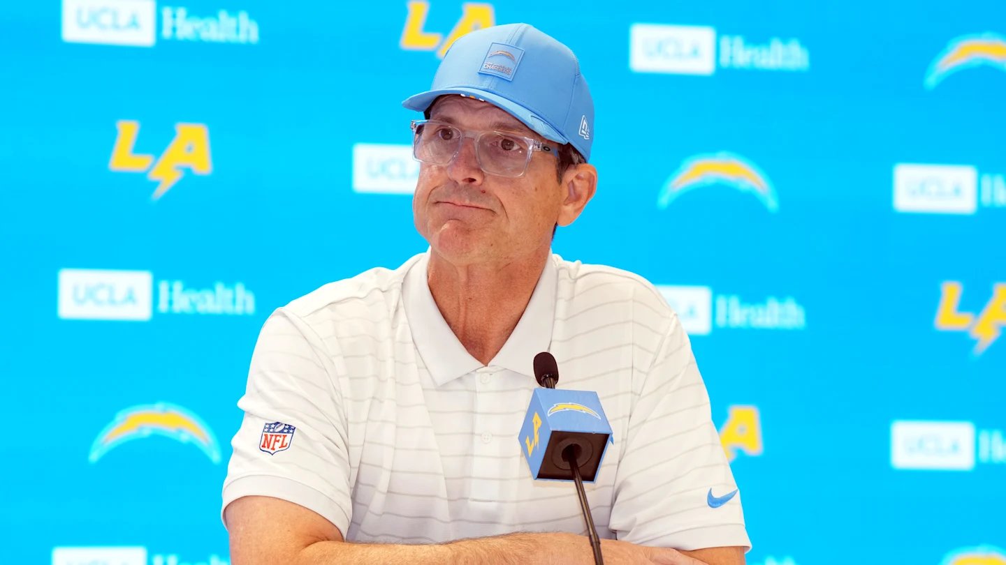 Chargers News, Buzz Focuses on Cowboys Castoff, Tyreek Hill, NFL Free Agency and More