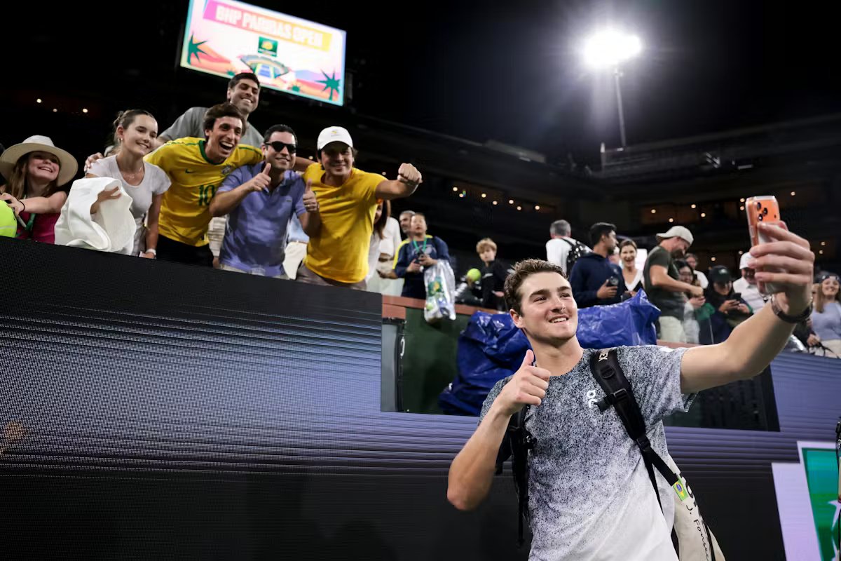 Fonseca Sizzles Under The Lights, Gets First Meeting With Sinner