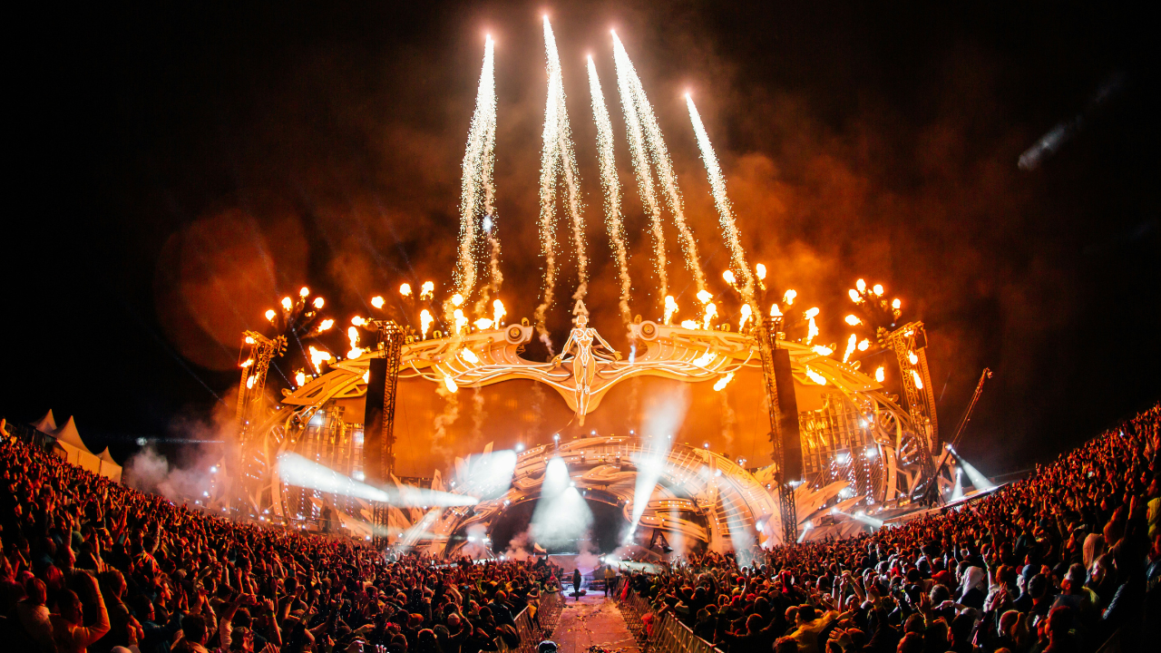 Tomorrowland strijkt in 2026 voor het eerst neer in Azië