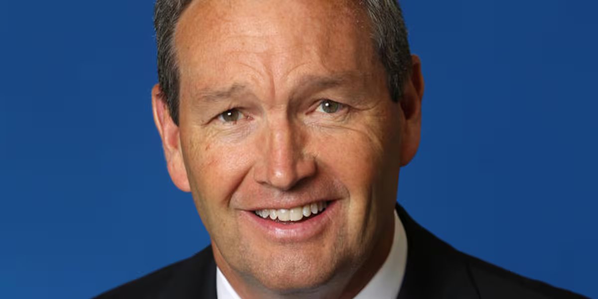 Longtime UK Athletic Director Mitch Barnhart to retire