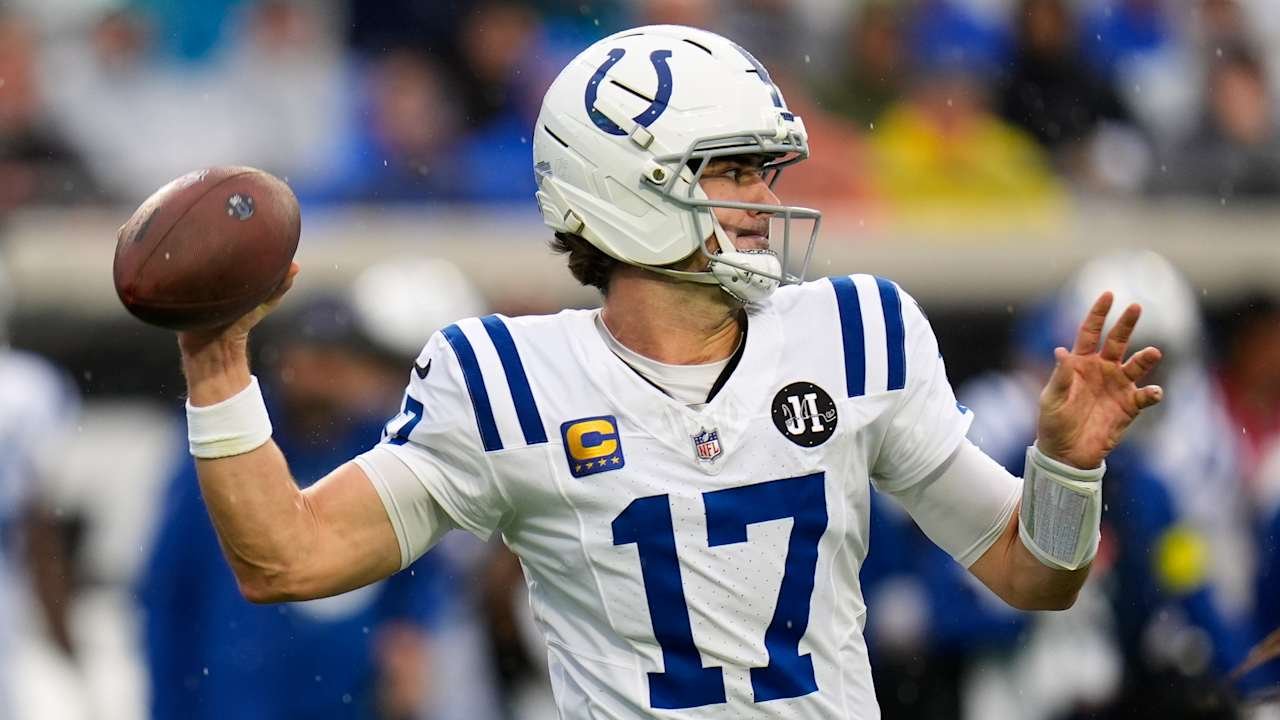 Colts, Daniel Jones have made significant progress on two-year contract 