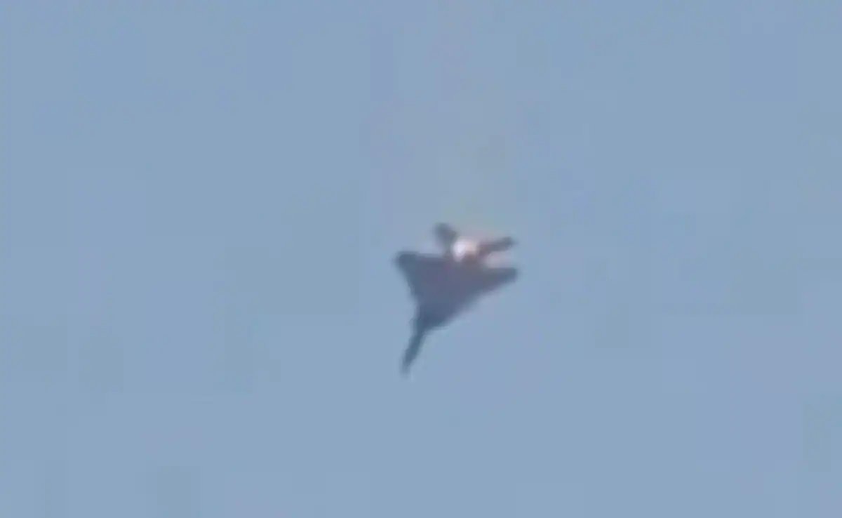 Iran Shares Video Of F-15 Fighter Jet Spiralling, Crashing In Kuwait